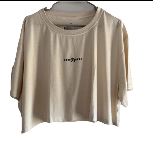 raw gear Tops - NWT Rawgear Off-white Crop Top T-shirt Size XXL Oversized- Cute!